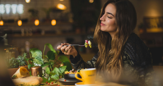 10 Nutritional Habits to Form Now for a Longer Life